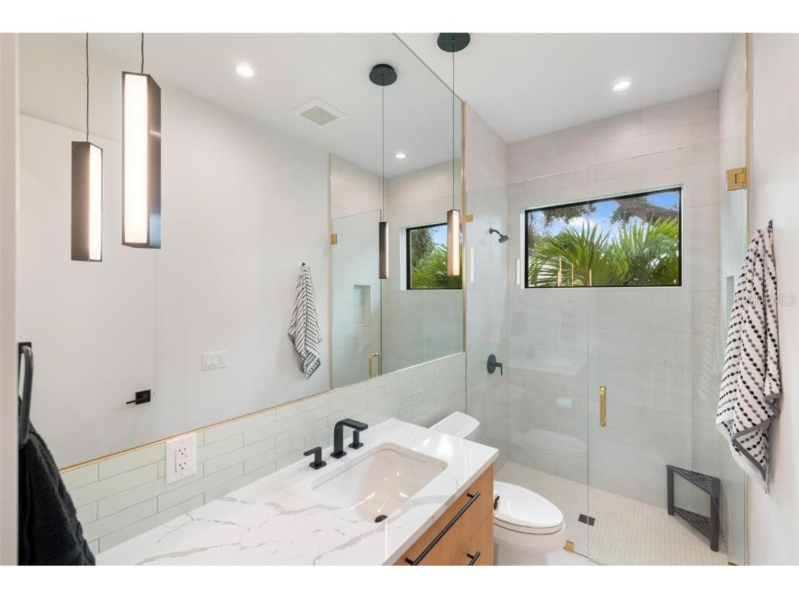 1873 Rose Street Sarasota FL 34239 A4664056 image78