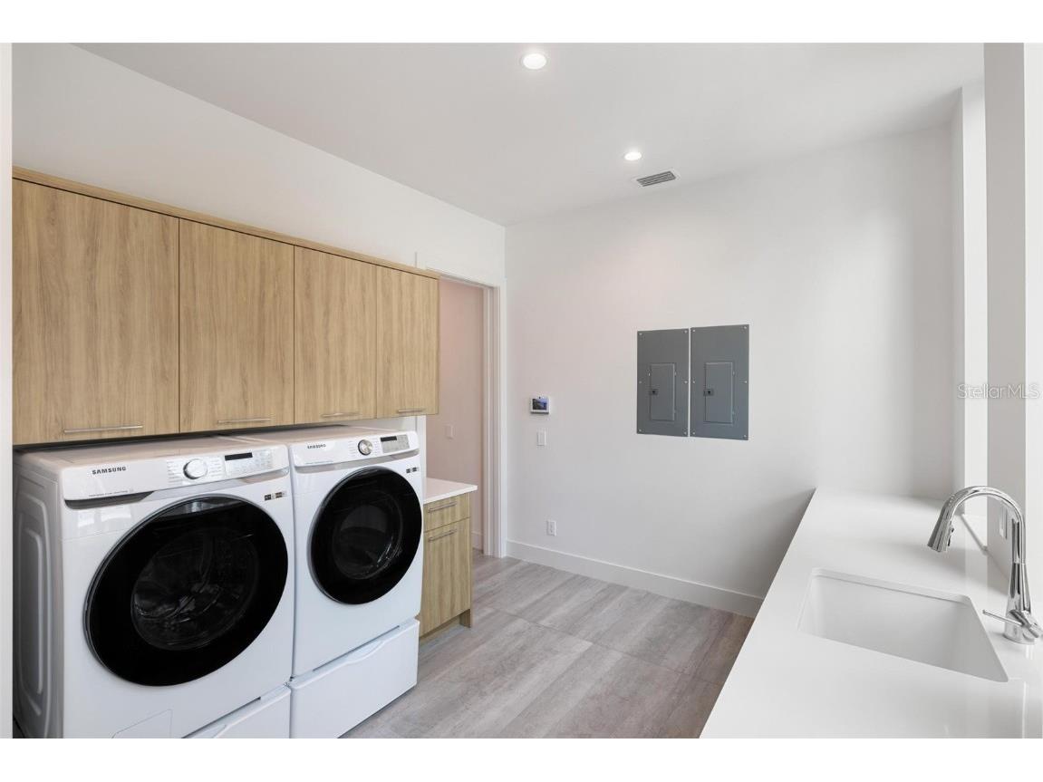 1873 Rose Street Sarasota FL 34239 A4664056 image85