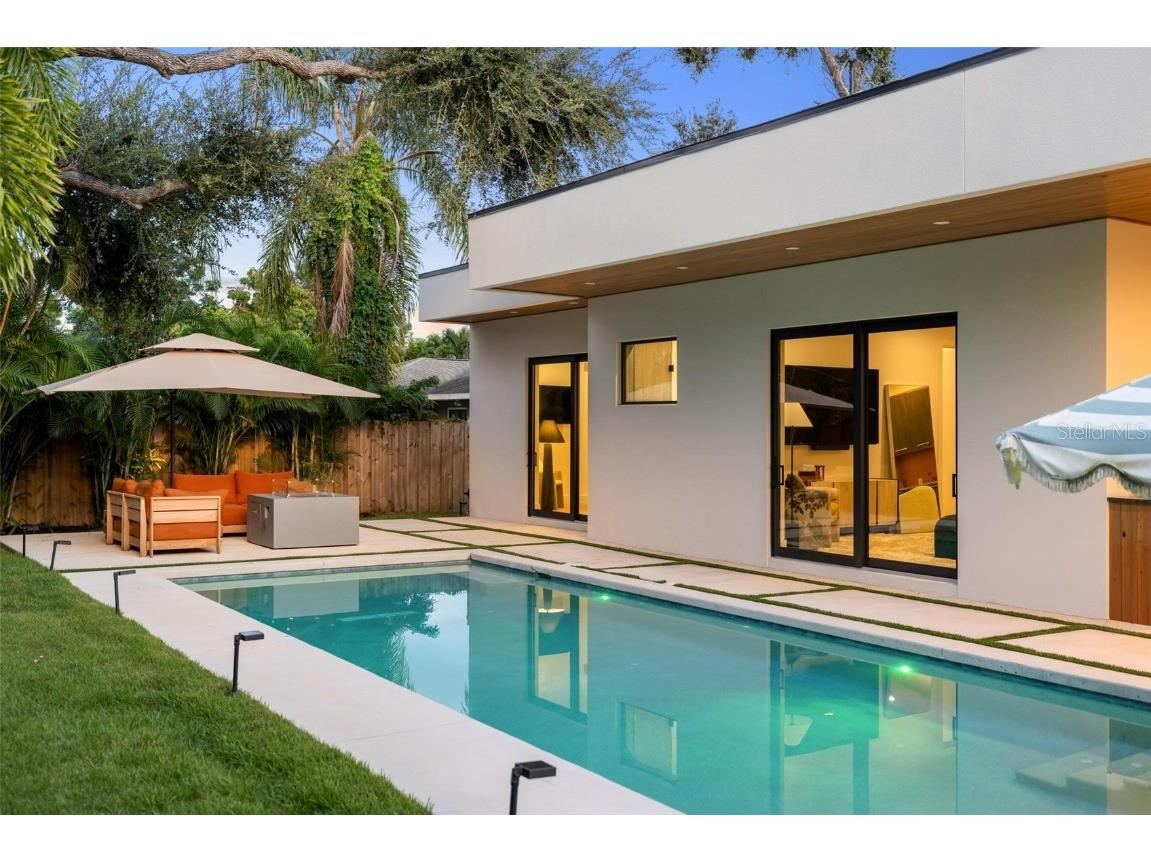 1873 Rose Street Sarasota FL 34239 A4664056 image89