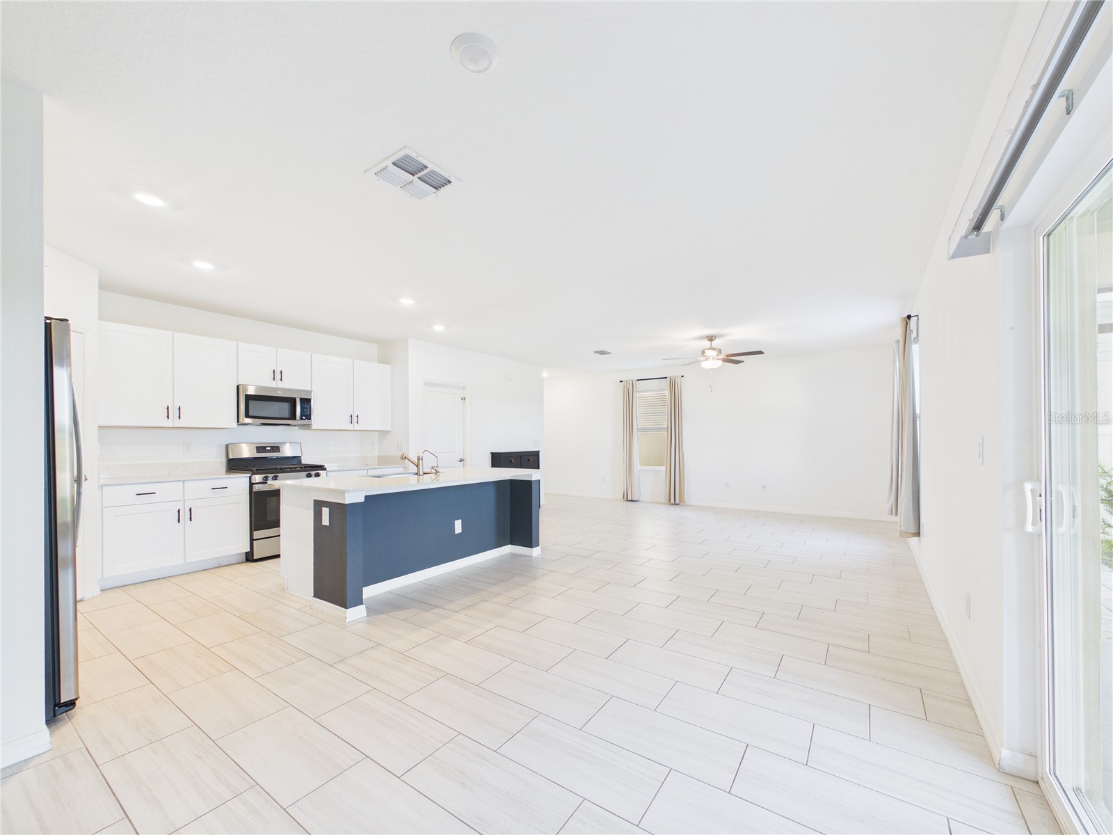 1874 Lanier Road Zephyrhills FL 33541 TB8498433 image12