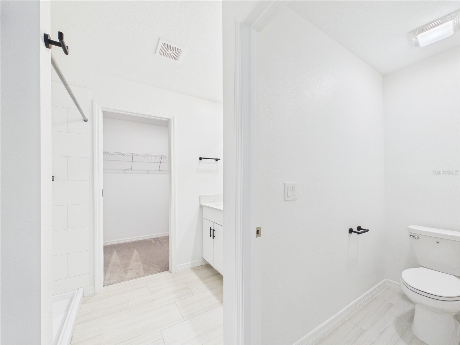 1874 Lanier Road Zephyrhills FL 33541 TB8498433 image32