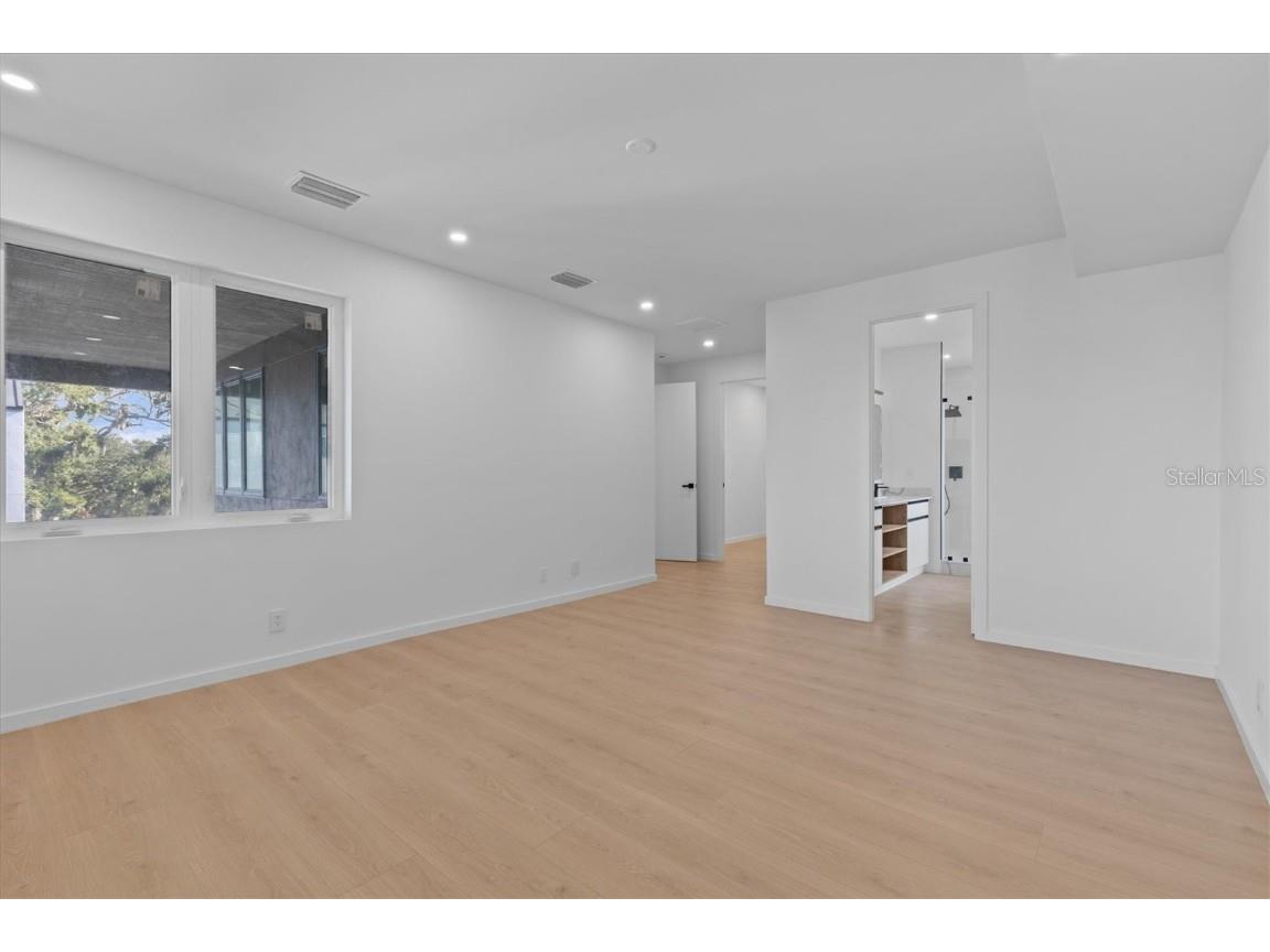 1874 Stevenson Avenue Clearwater FL 33755 TB8360630 image32