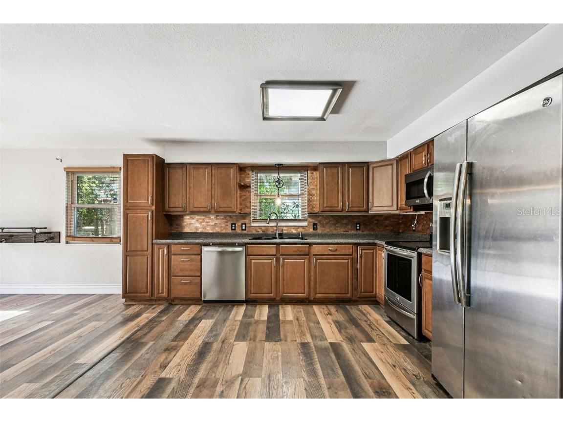 1874 Sylvan Drive Clearwater FL 33755 TB8449353 image5