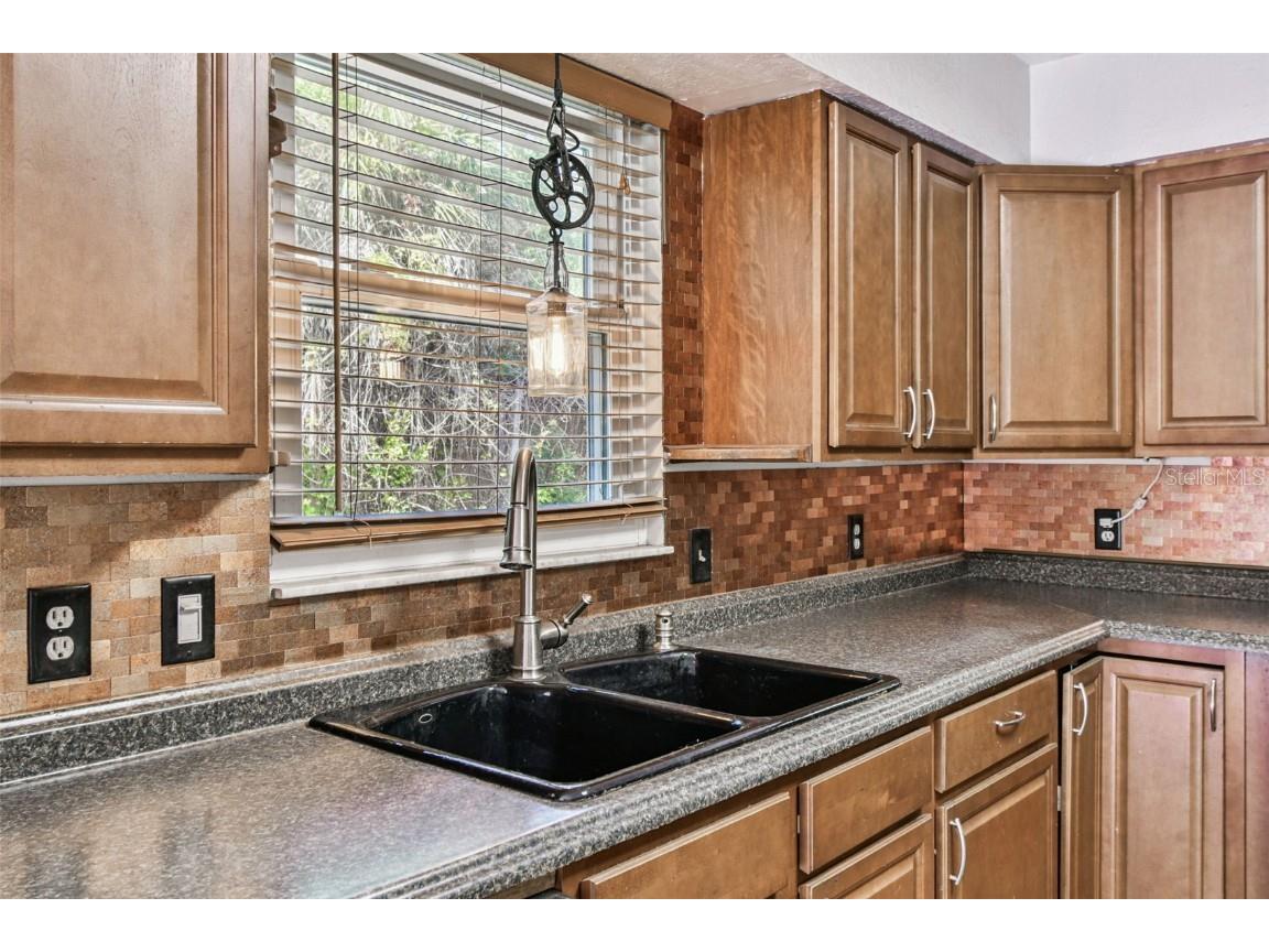 1874 Sylvan Drive Clearwater FL 33755 TB8449353 image8