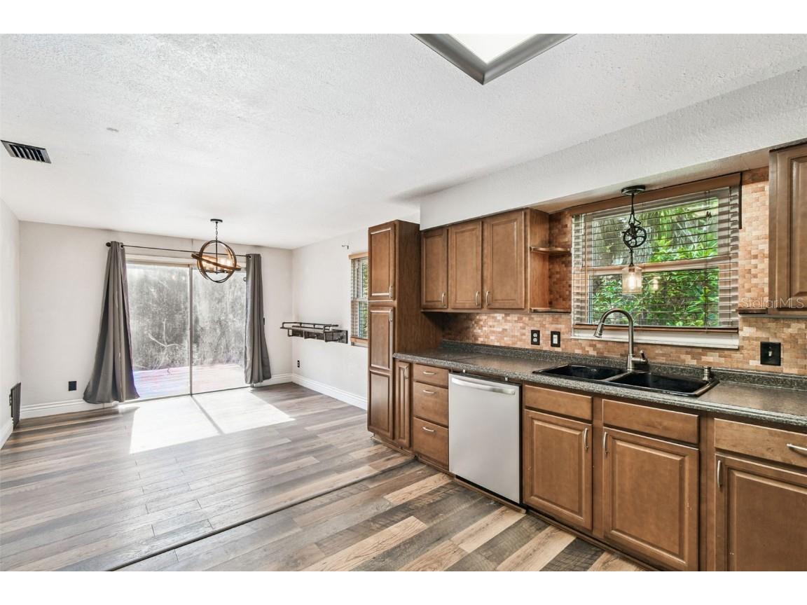 1874 Sylvan Drive Clearwater FL 33755 TB8449353 image9