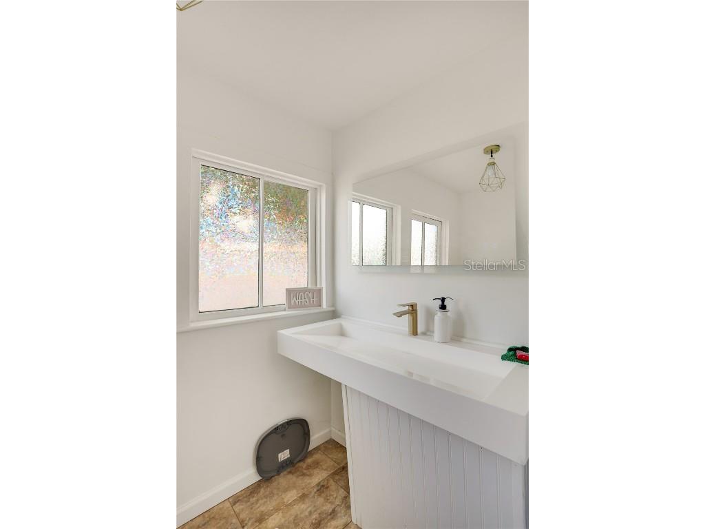 18741 High Springs Main Street High Springs FL 32643 GC535293 image16