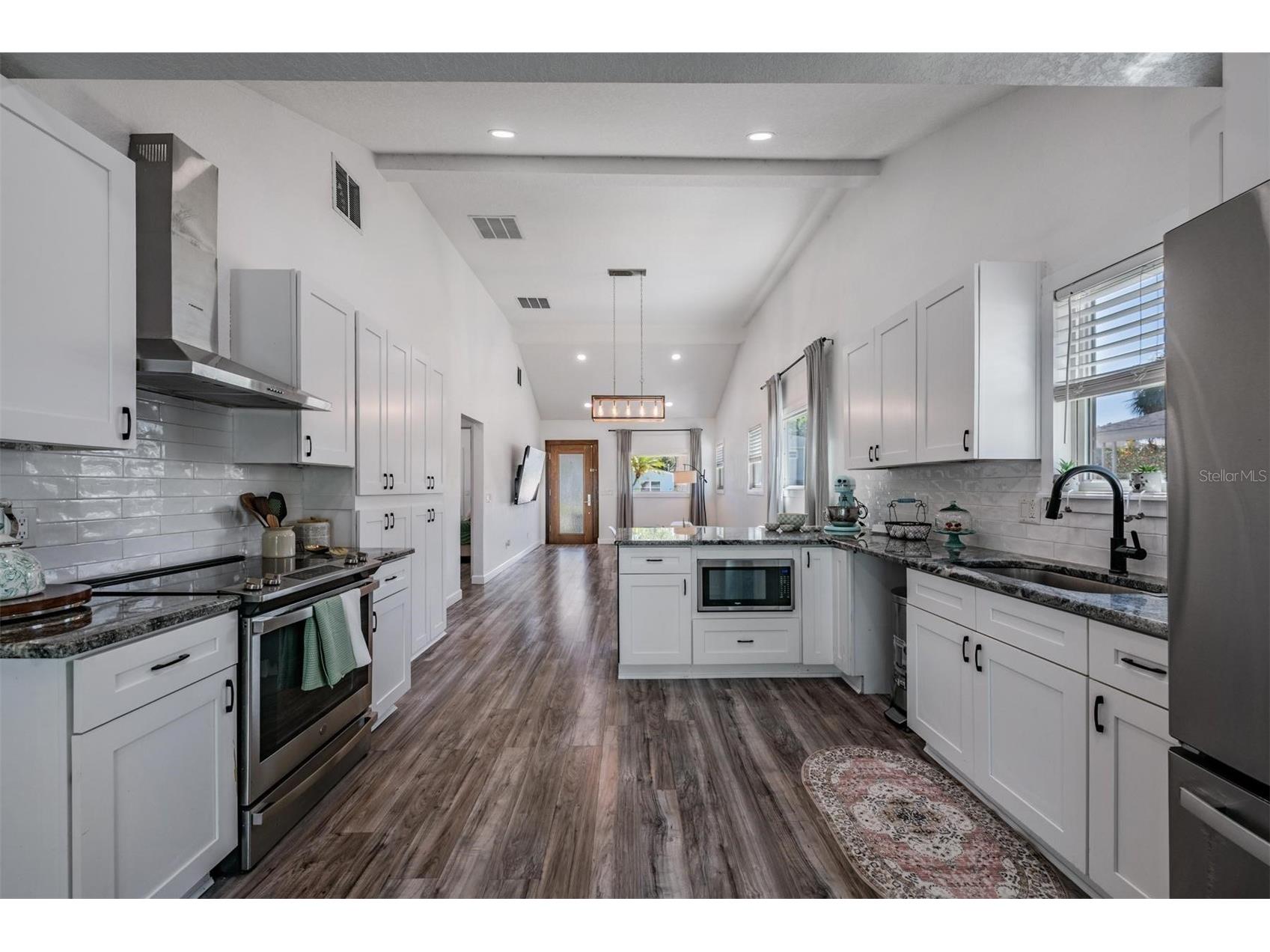 1875 Michigan Avenue NE Saint Petersburg FL 33703 TB8487449 image20