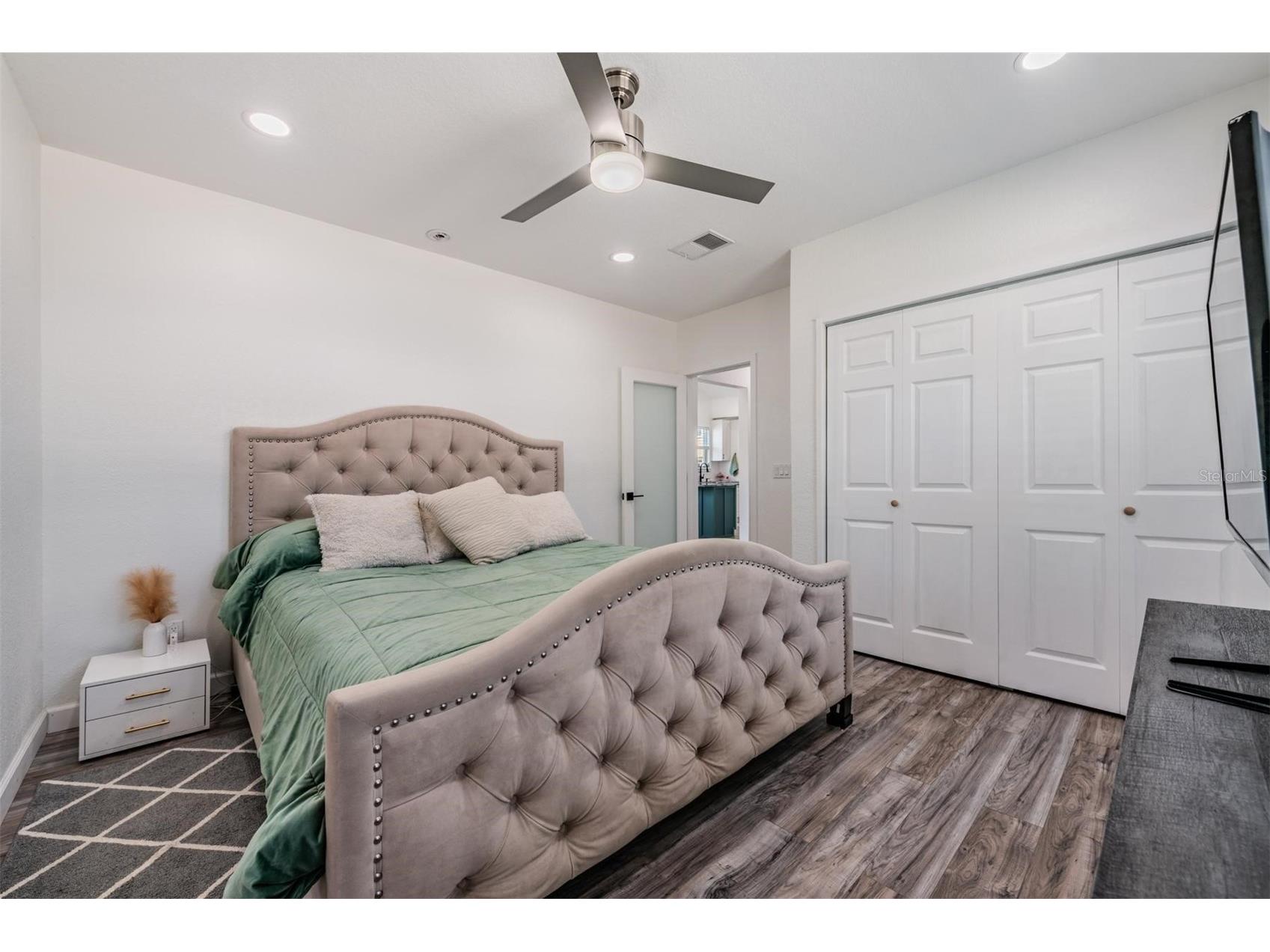 1875 Michigan Avenue NE Saint Petersburg FL 33703 TB8487449 image24