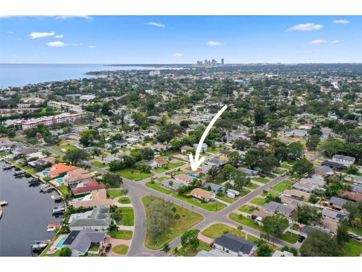 1875 Mississippi Avenue NE Saint Petersburg FL 33703 TB8429184 image1