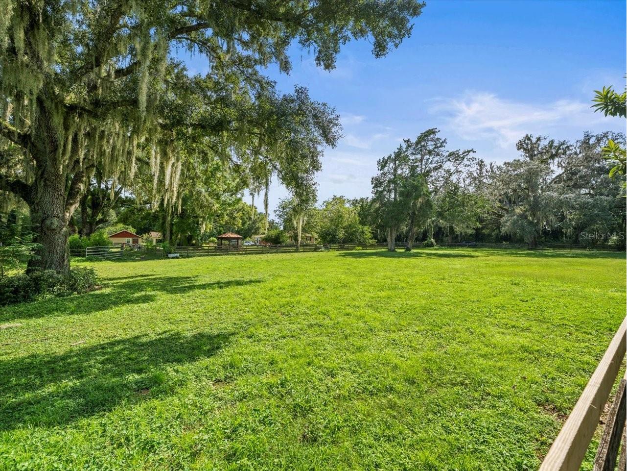 18750 Kuka Lane Spring Hill FL 34610 W7879906 image1