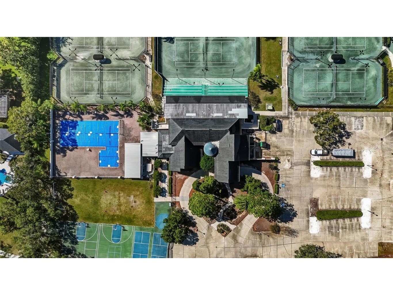 18756 Wimbledon Circle Lutz FL 33558 TB8443488 image80