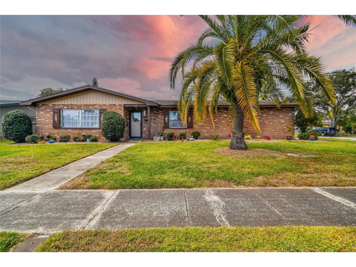 1876 Elmhurst Drive Clearwater FL 33765 U8190796 image1