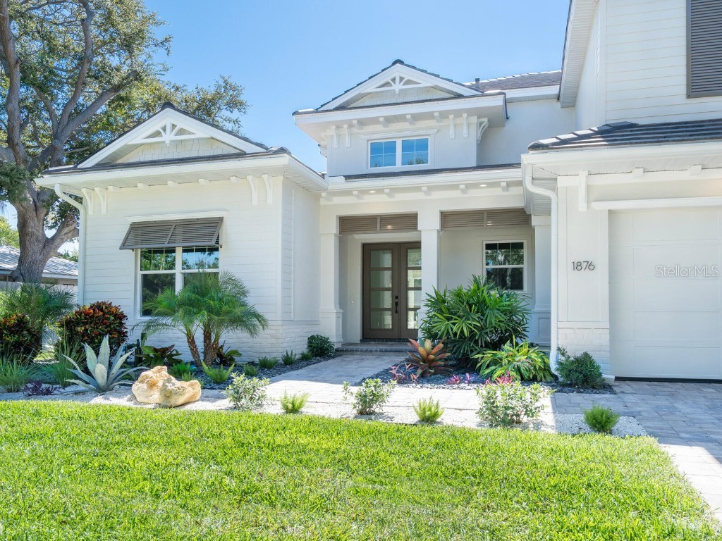 1876 Magnolia Street Sarasota FL 34239 A4674004 image2