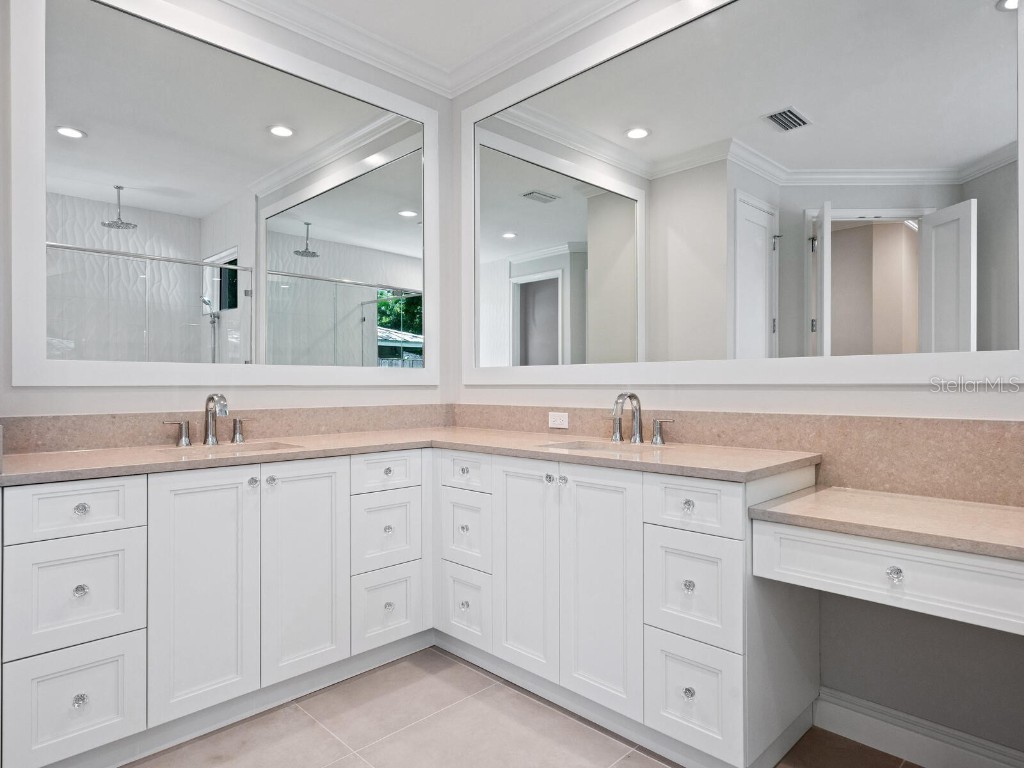 1876 Magnolia Street Sarasota FL 34239 A4674004 image20