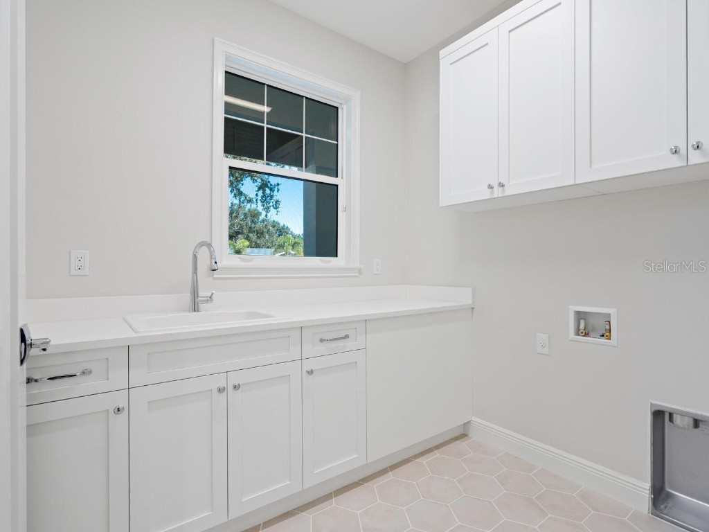 1876 Magnolia Street Sarasota FL 34239 A4674004 image34