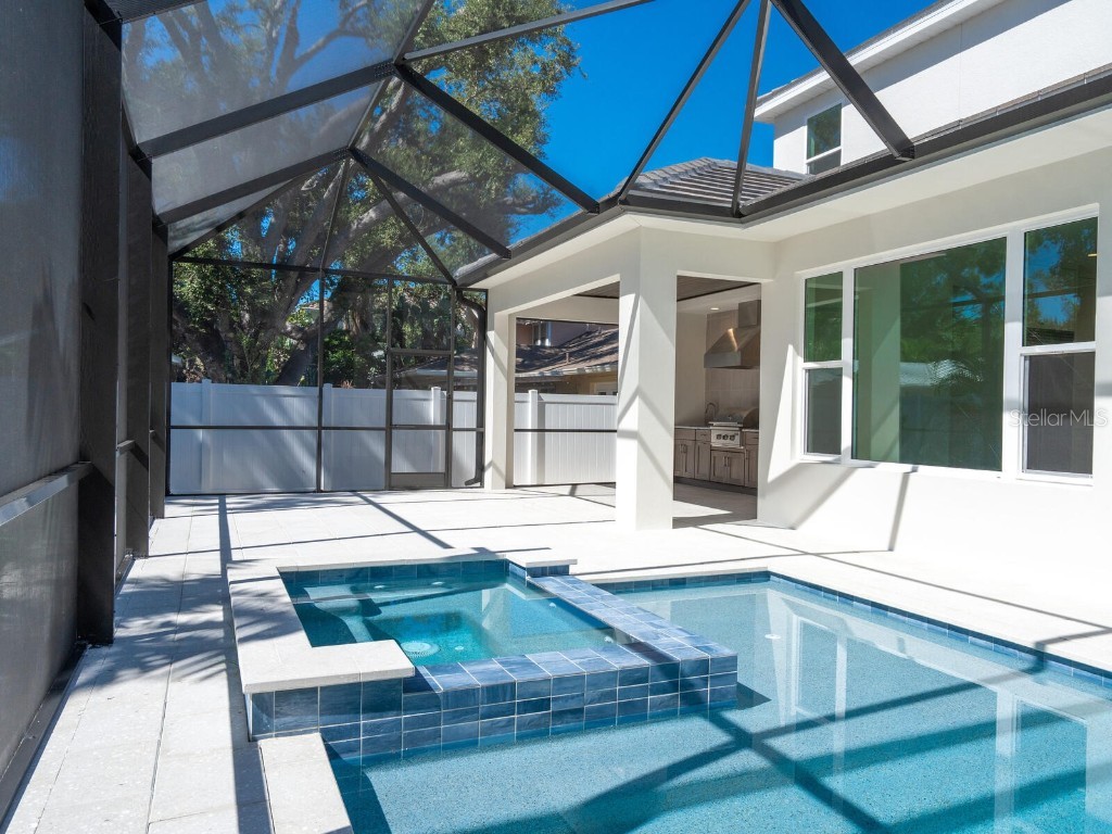 1876 Magnolia Street Sarasota FL 34239 A4674004 image40