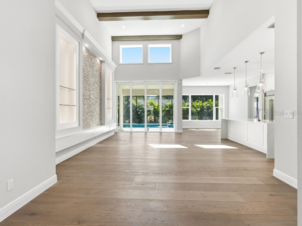 1876 Magnolia Street Sarasota FL 34239 A4674004 image7