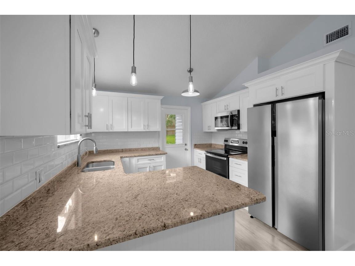 1876 Sylvan Drive Clearwater FL 33755 TB8454109 image14