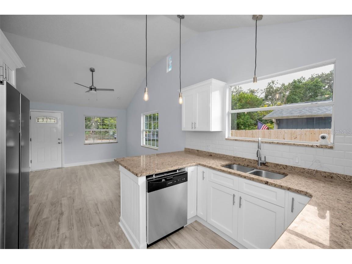 1876 Sylvan Drive Clearwater FL 33755 TB8454109 image15