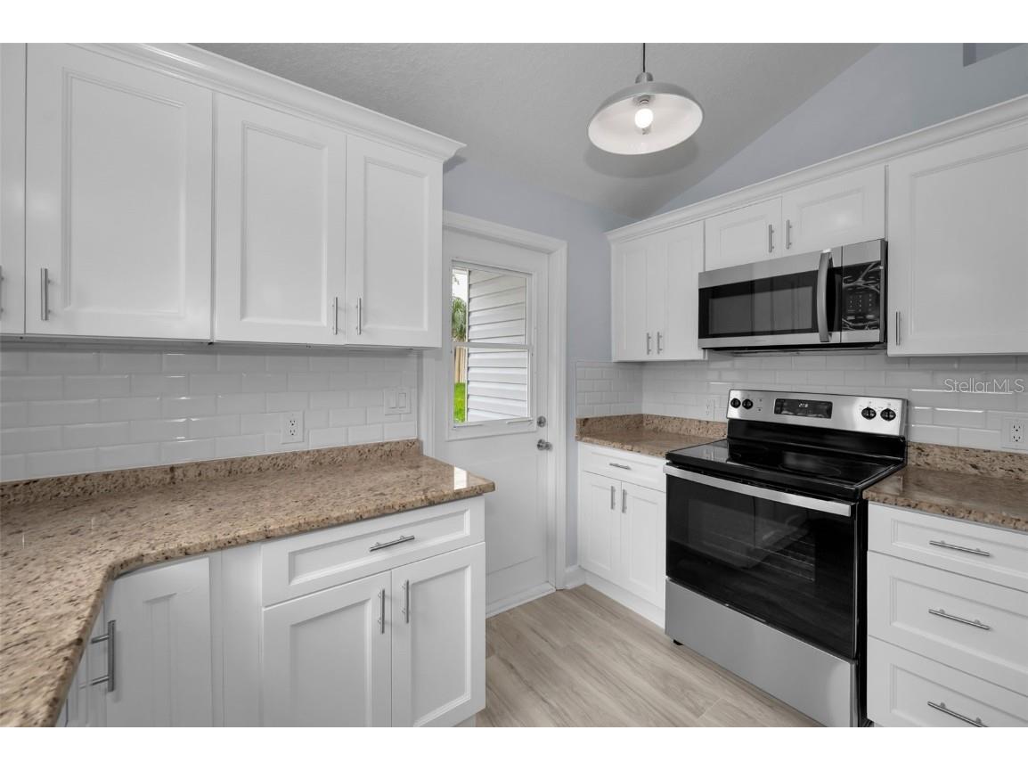 1876 Sylvan Drive Clearwater FL 33755 TB8454109 image16