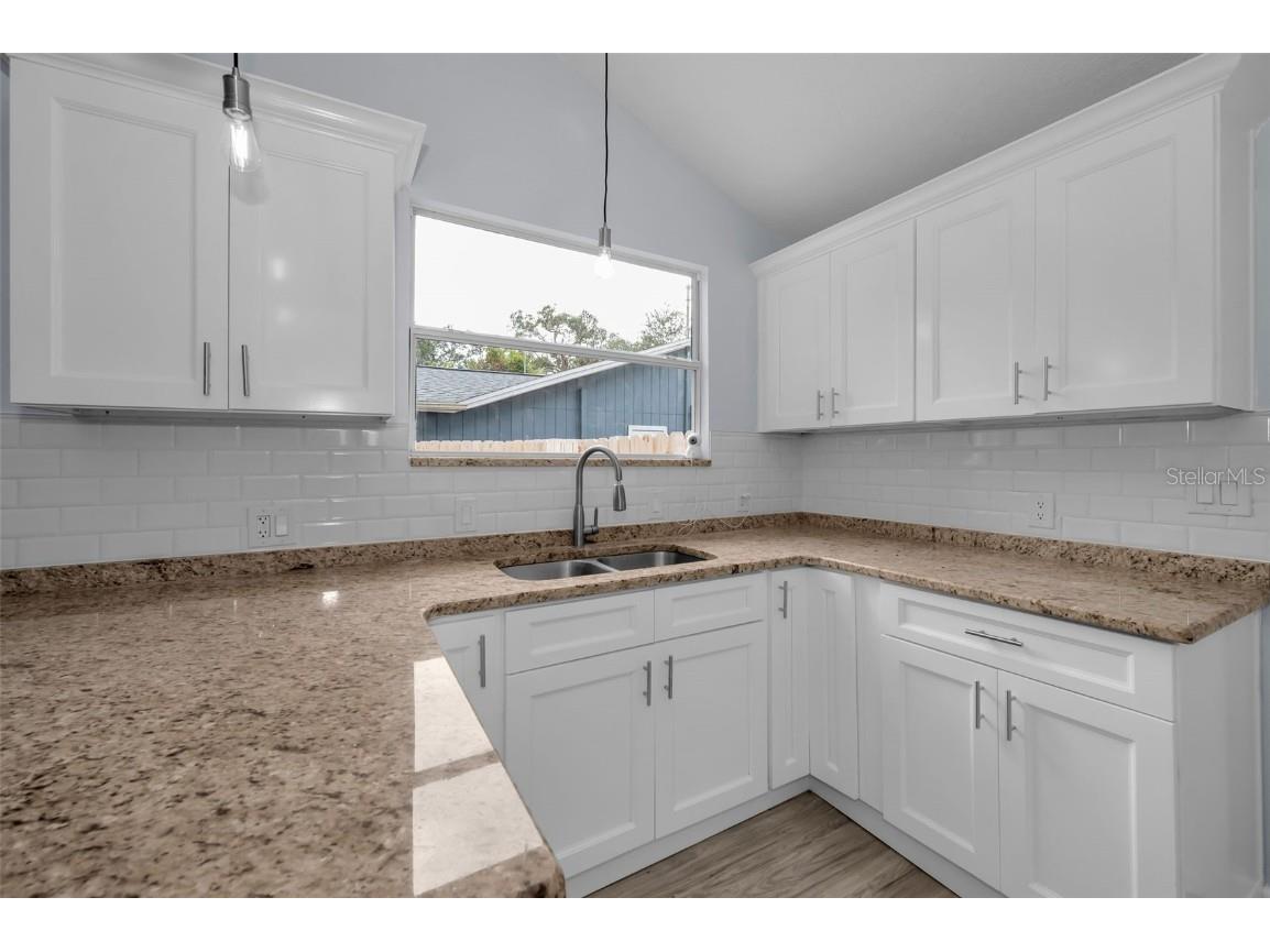 1876 Sylvan Drive Clearwater FL 33755 TB8454109 image17