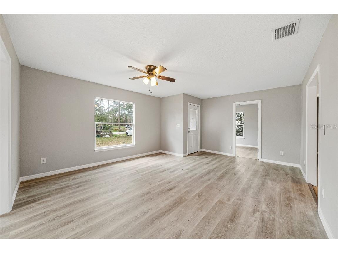 1877 10th Avenue Deland FL 32724 TB8429393 image4