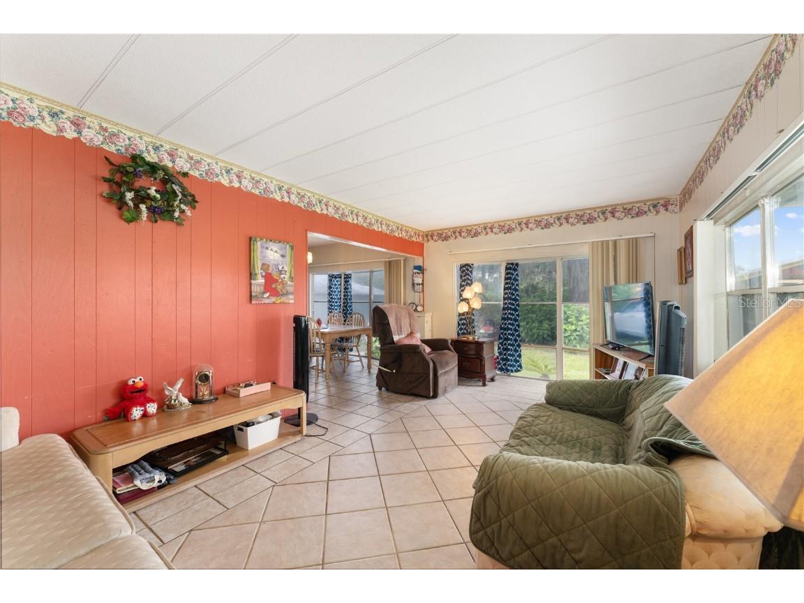 1877 C 478a Webster FL 33597 G5098916 image15