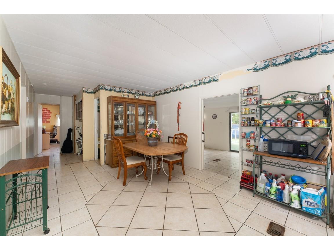 1877 C 478a Webster FL 33597 G5098916 image22