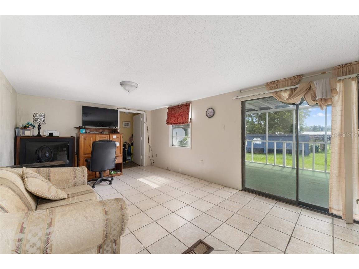 1877 C 478a Webster FL 33597 G5098916 image24