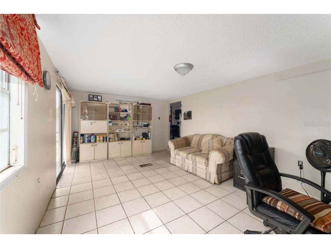 1877 C 478a Webster FL 33597 G5098916 image25