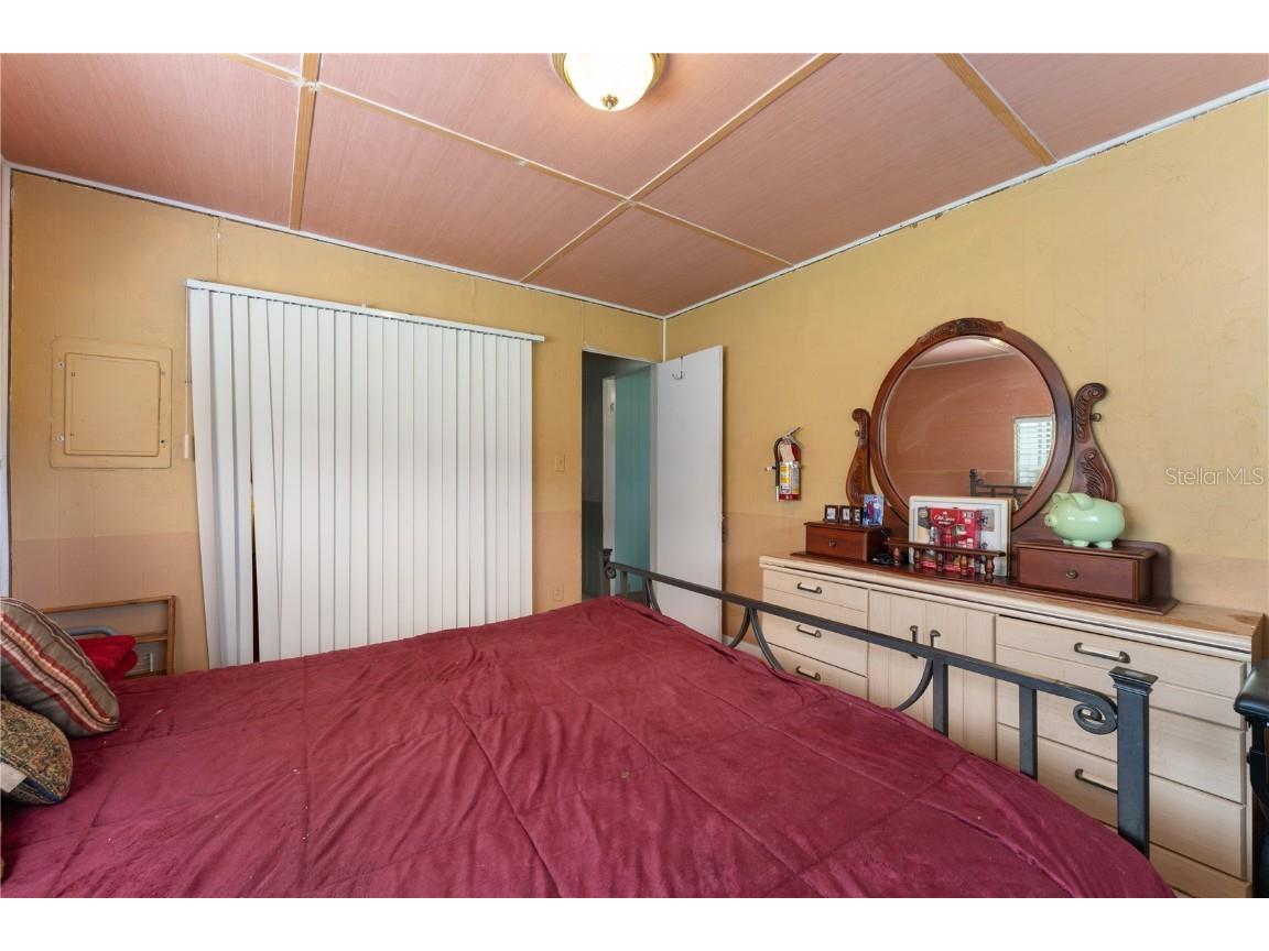 1877 C 478a Webster FL 33597 G5098916 image30