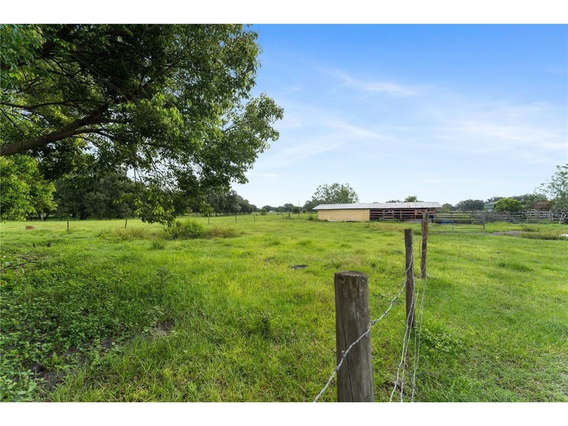 1877 C 478a Webster FL 33597 G5098916 image34