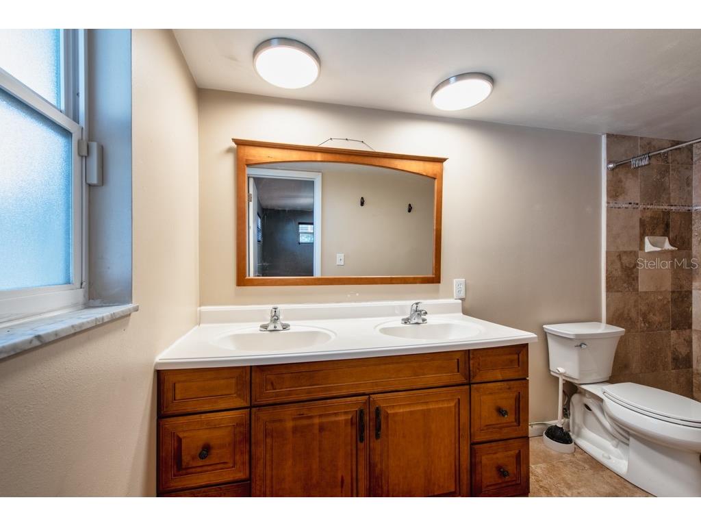 1877 Dawn Drive Clearwater FL 33763 TB8440789 image14