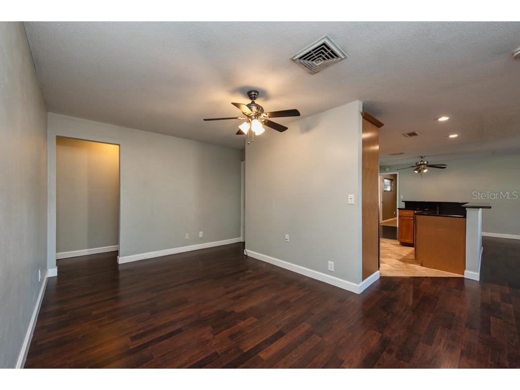 1877 Dawn Drive Clearwater FL 33763 TB8440789 image15