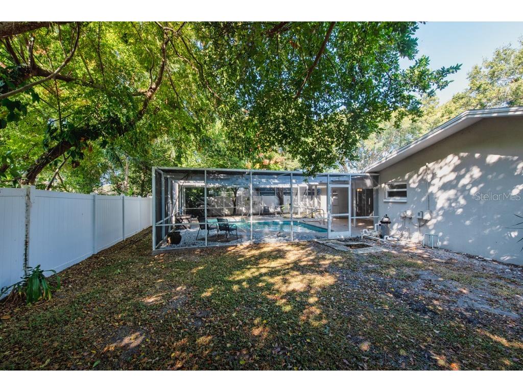 1877 Dawn Drive Clearwater FL 33763 TB8440789 image28