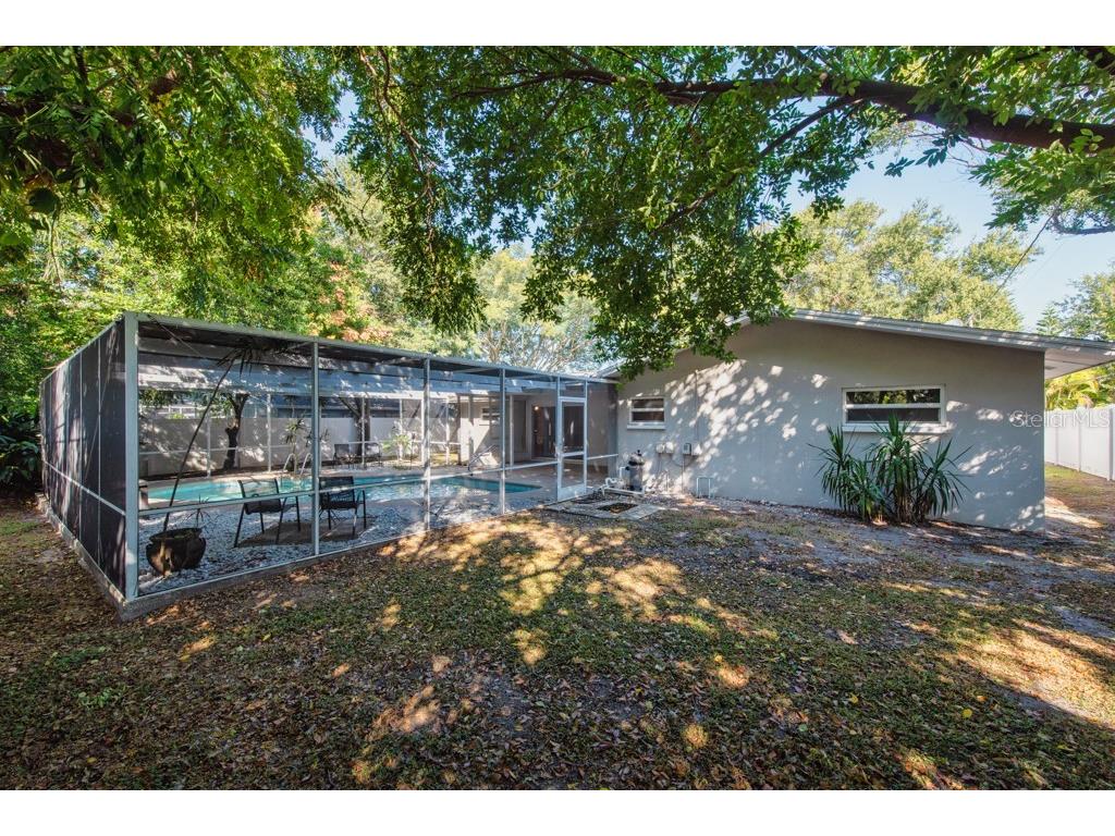 1877 Dawn Drive Clearwater FL 33763 TB8440789 image29