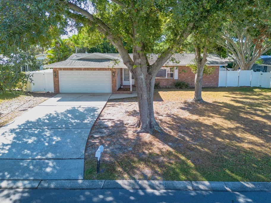 1877 Dawn Drive Clearwater FL 33763 TB8440789 image32