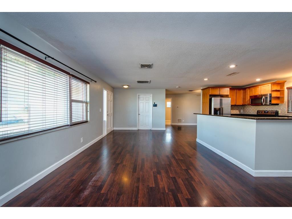 1877 Dawn Drive Clearwater FL 33763 TB8440789 image5