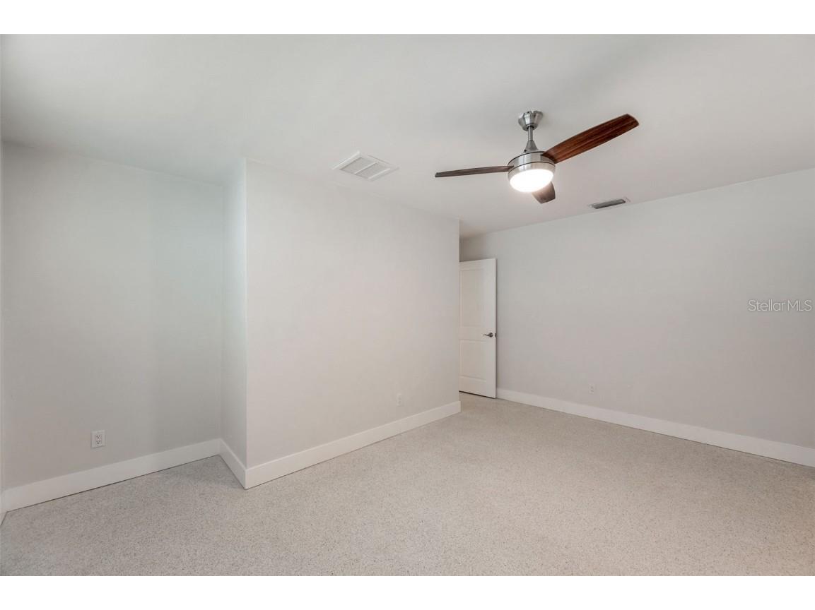 1877 Del Robles Drive Clearwater FL 33764 TB8422650 image17