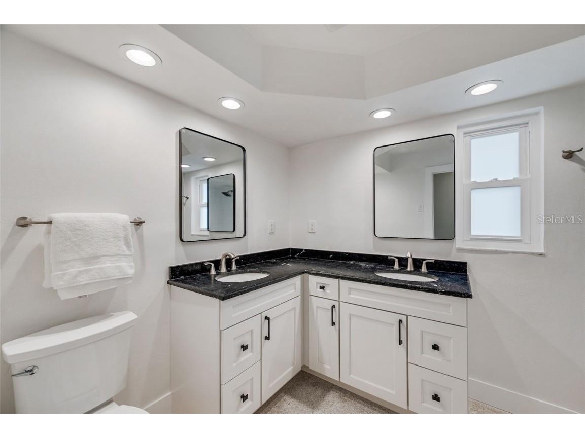 1877 Del Robles Drive Clearwater FL 33764 TB8422650 image19