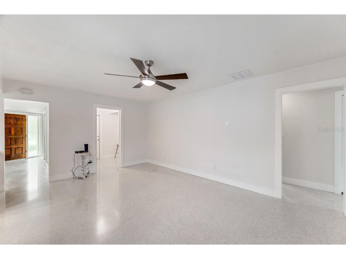 1877 Del Robles Drive Clearwater FL 33764 TB8422650 image30