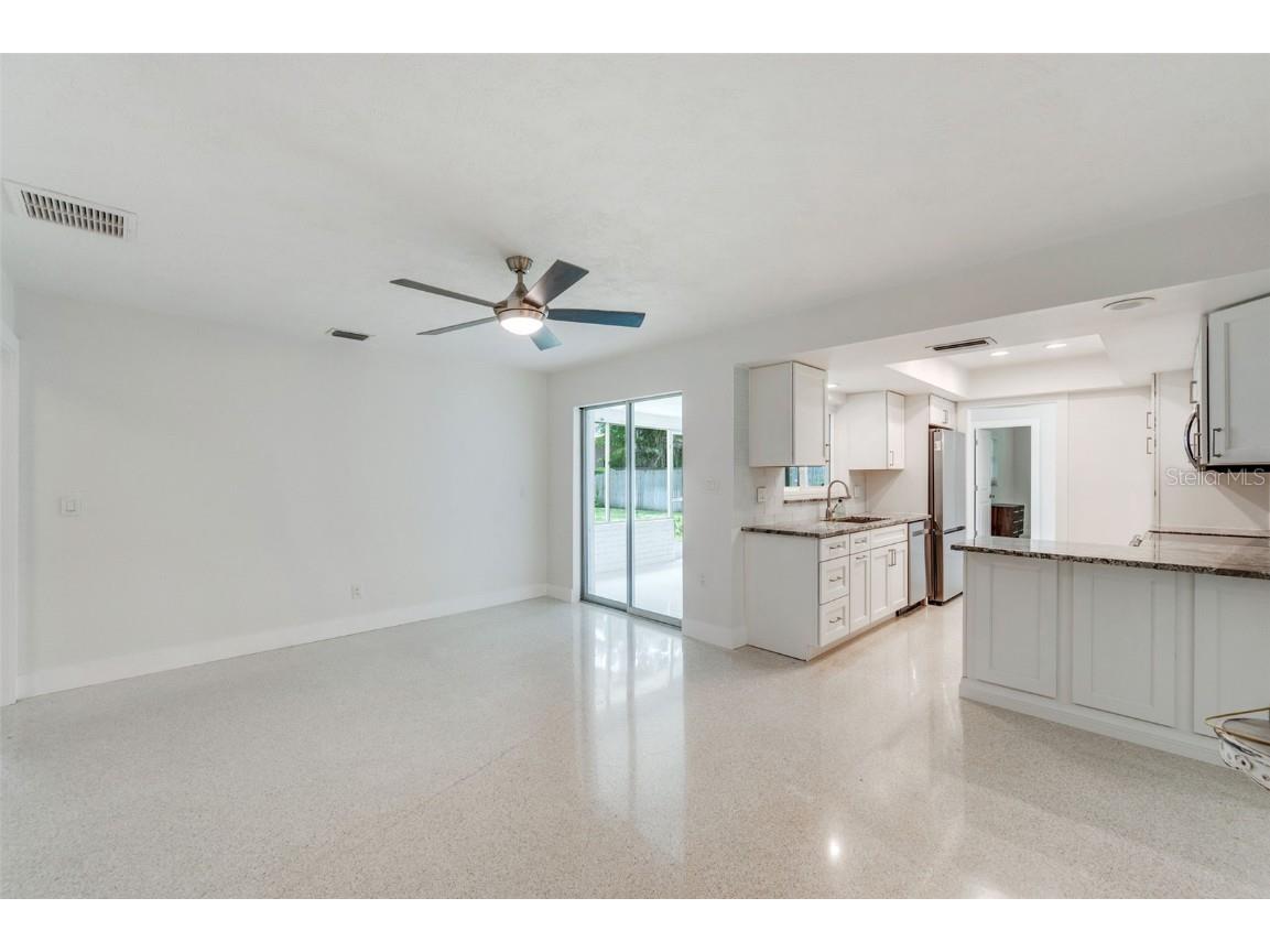 1877 Del Robles Drive Clearwater FL 33764 TB8422650 image32