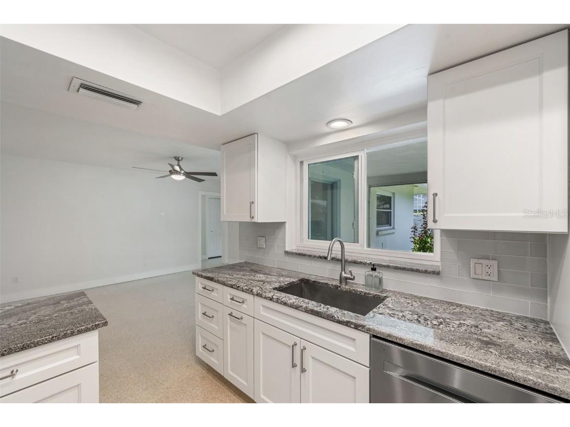 1877 Del Robles Drive Clearwater FL 33764 TB8422650 image37