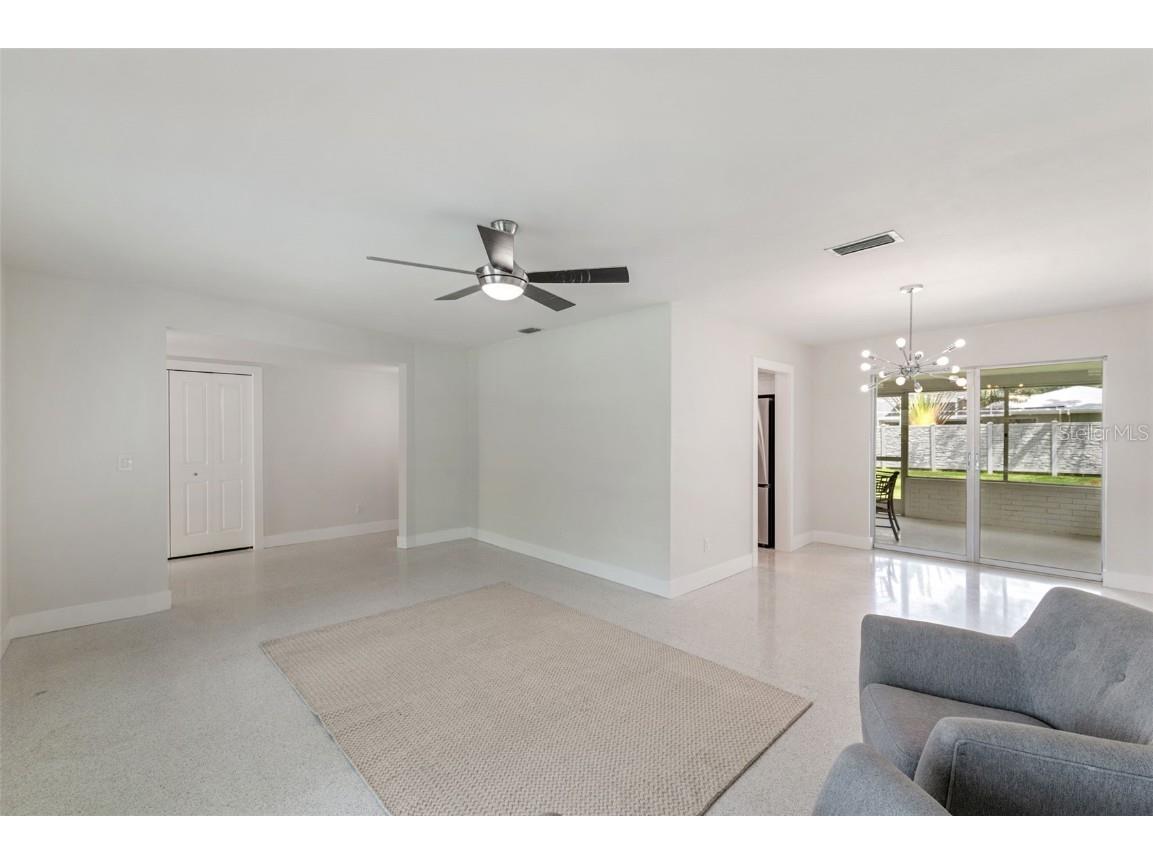 1877 Del Robles Drive Clearwater FL 33764 TB8422650 image44