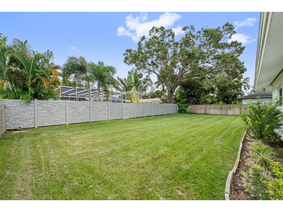 1877 Del Robles Drive Clearwater FL 33764 TB8422650 image7