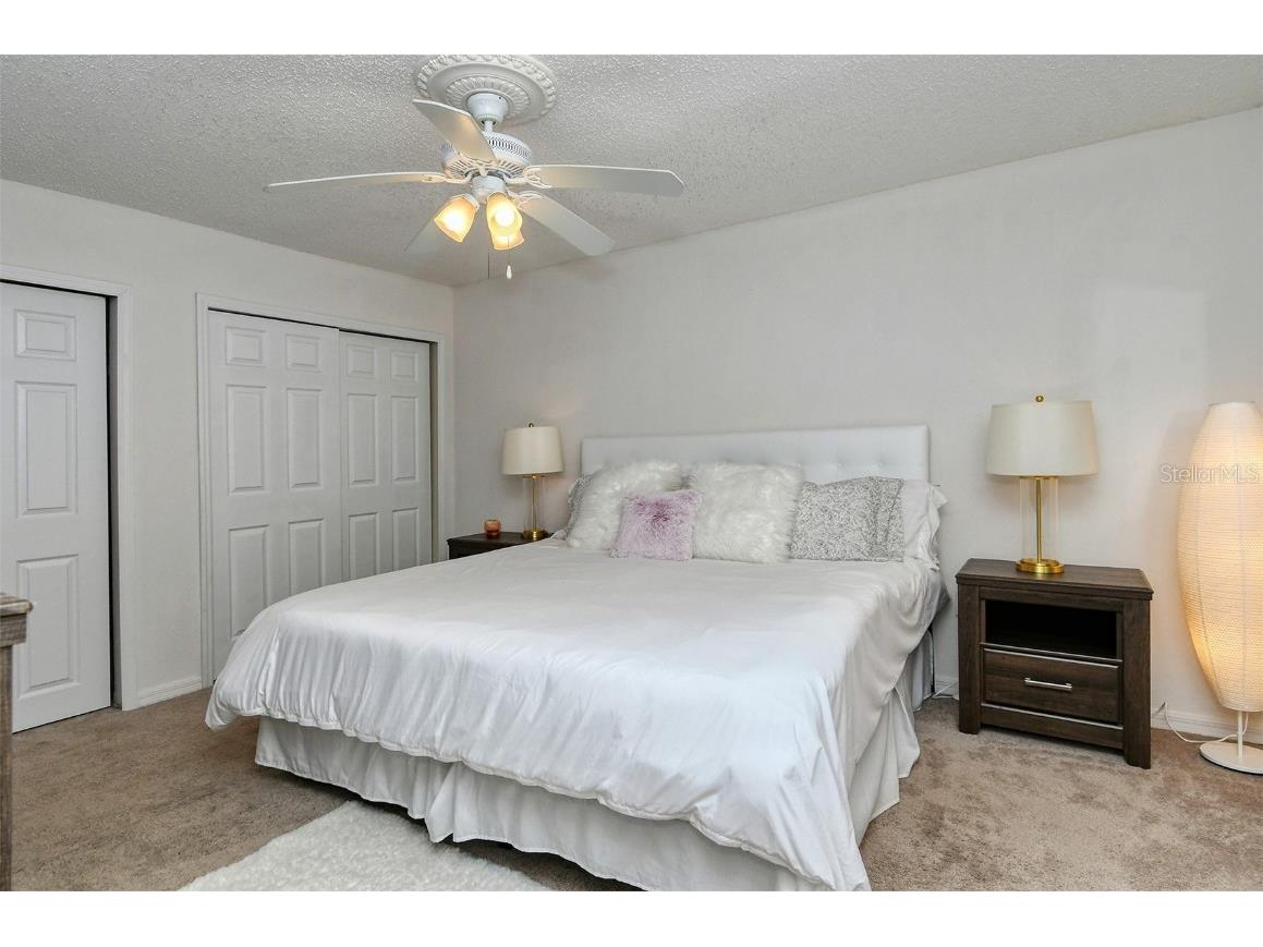 1877 Toucan Way #400 Sarasota FL 34232 A4593361 image20