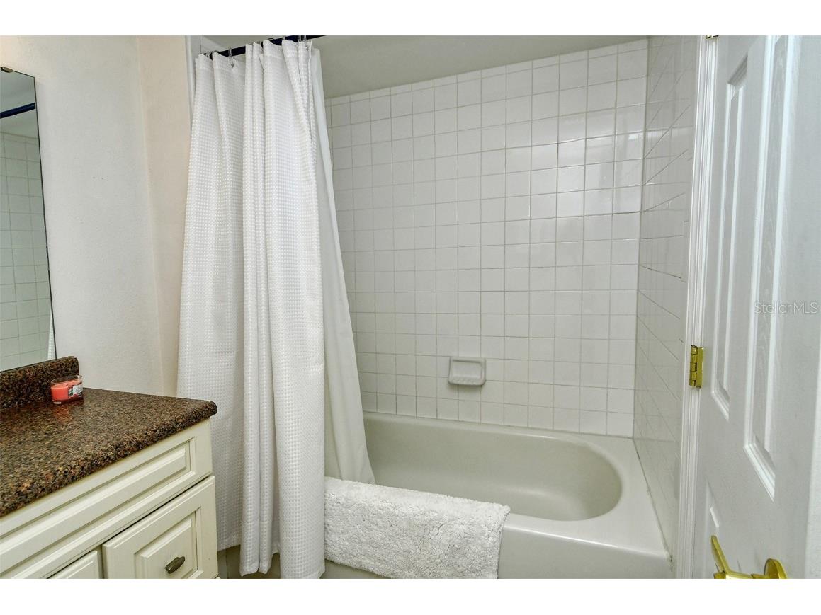 1877 Toucan Way #400 Sarasota FL 34232 A4593361 image25