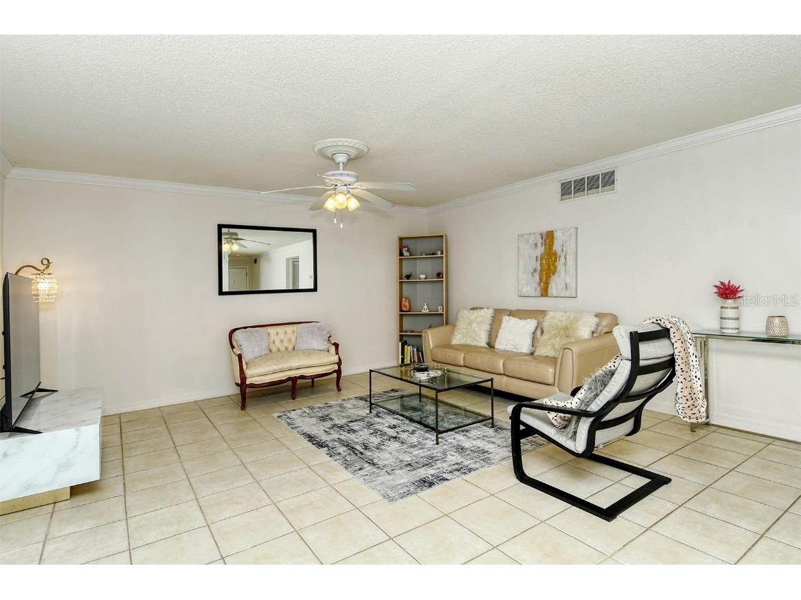 1877 Toucan Way #400 Sarasota FL 34232 A4593361 image9