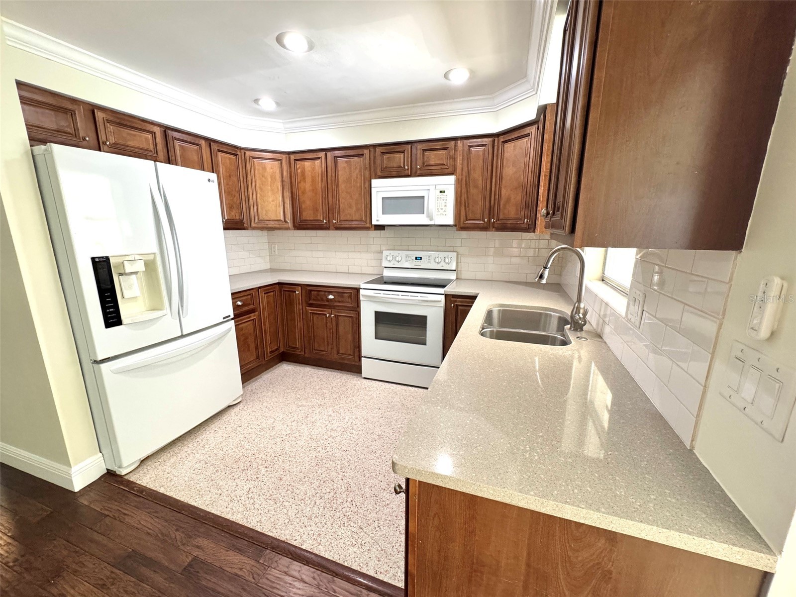 1878 Murray Avenue Clearwater FL 33755 TB8525613 image10