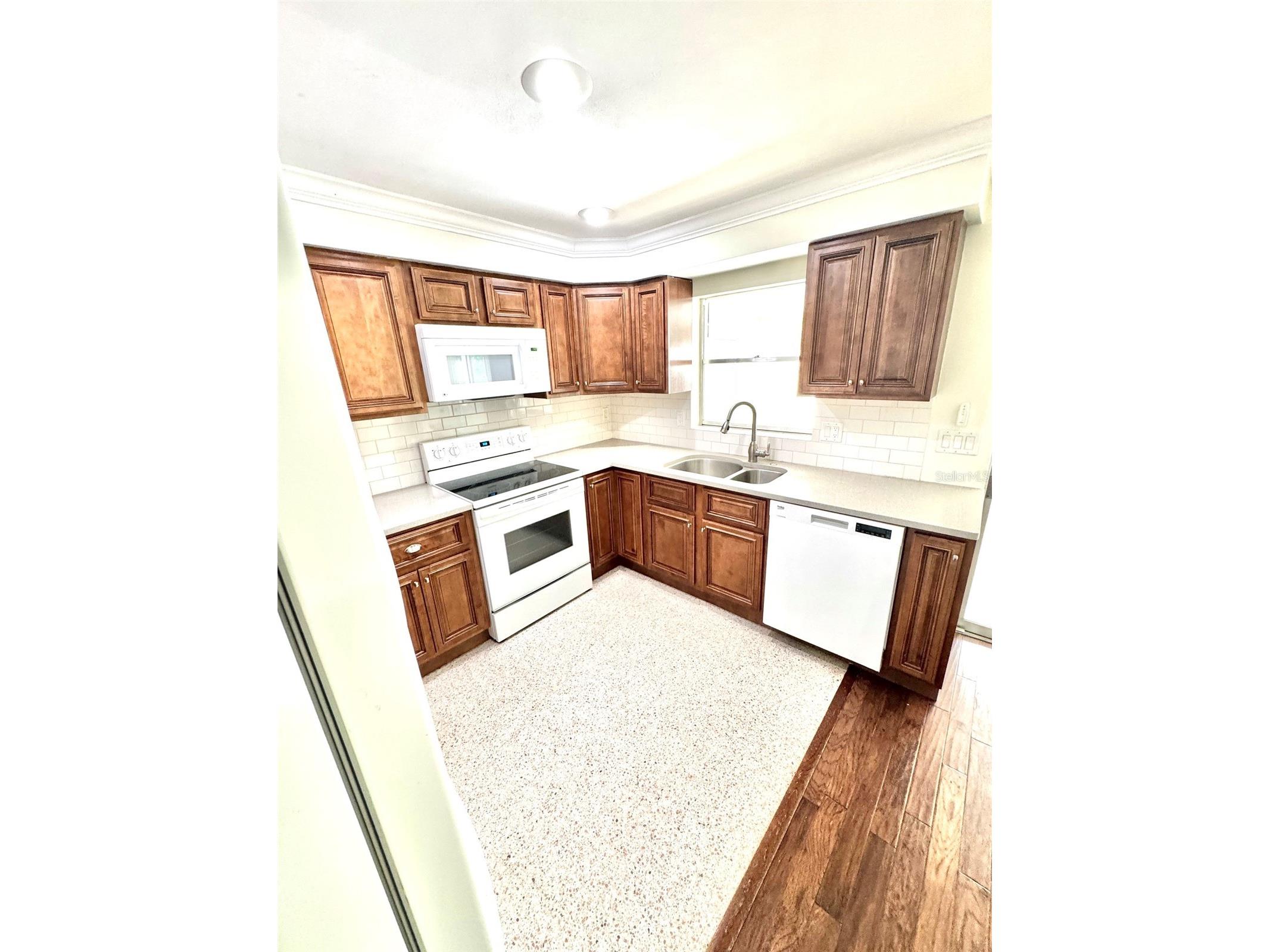 1878 Murray Avenue Clearwater FL 33755 TB8525613 image11